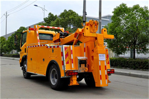 长桥高速路拖车费